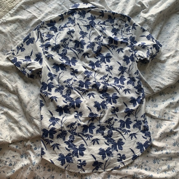 Paisley & Gray Slim Fit Men’s Floral Button-Down Shirt - Picture 2 of 8